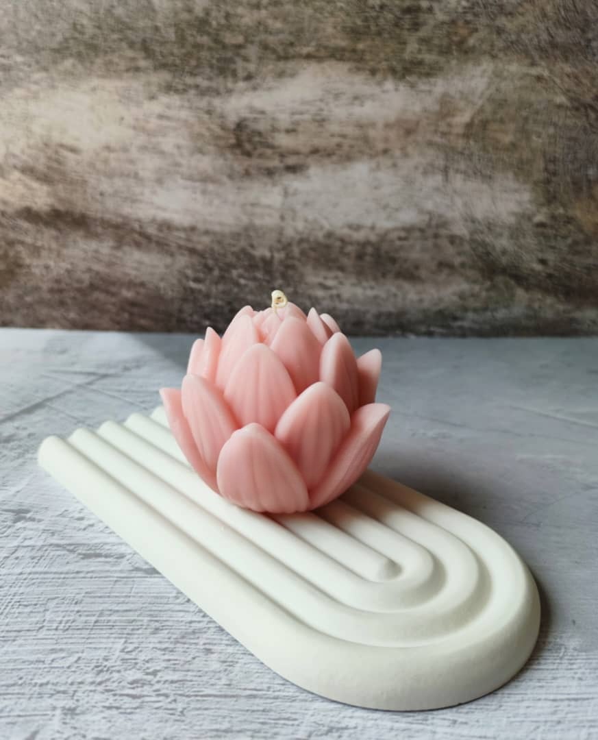 شمع دستساز طرح گل لوتوس (گل نیلوفر) شمع دستساز طرح گل لوتوس (گل نیلوفر)